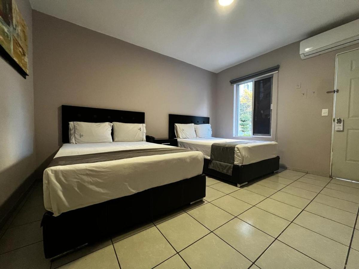 Expo Hotel Guadalajara - Zona Expo Frente Al Centro De Convenciones מראה חיצוני תמונה