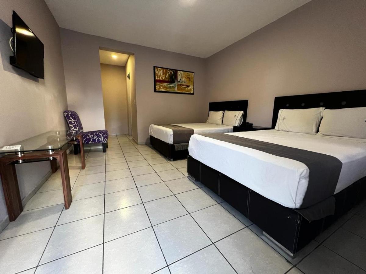 Expo Hotel Guadalajara - Zona Expo Frente Al Centro De Convenciones מראה חיצוני תמונה