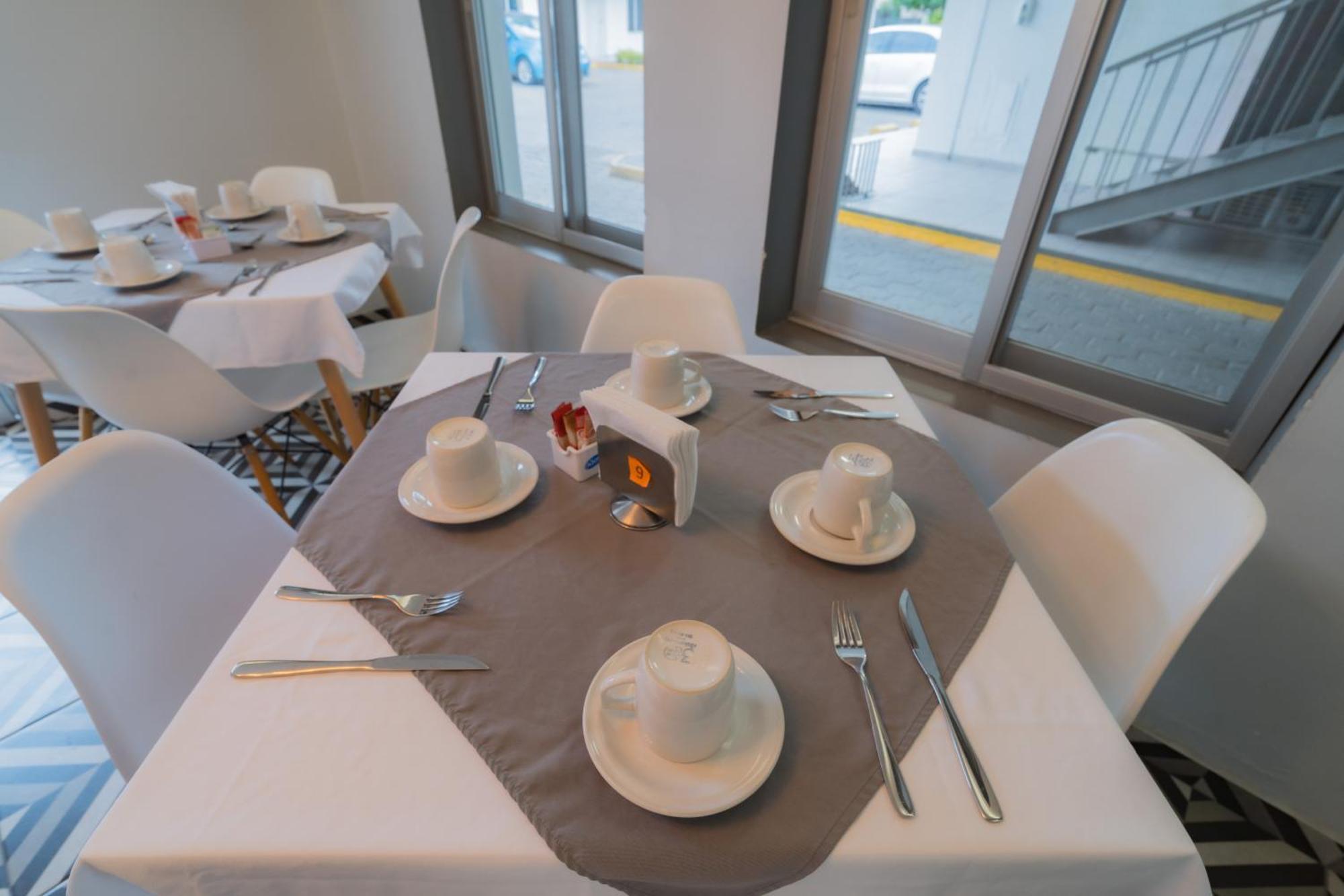 Expo Hotel Guadalajara - Zona Expo Frente Al Centro De Convenciones מראה חיצוני תמונה