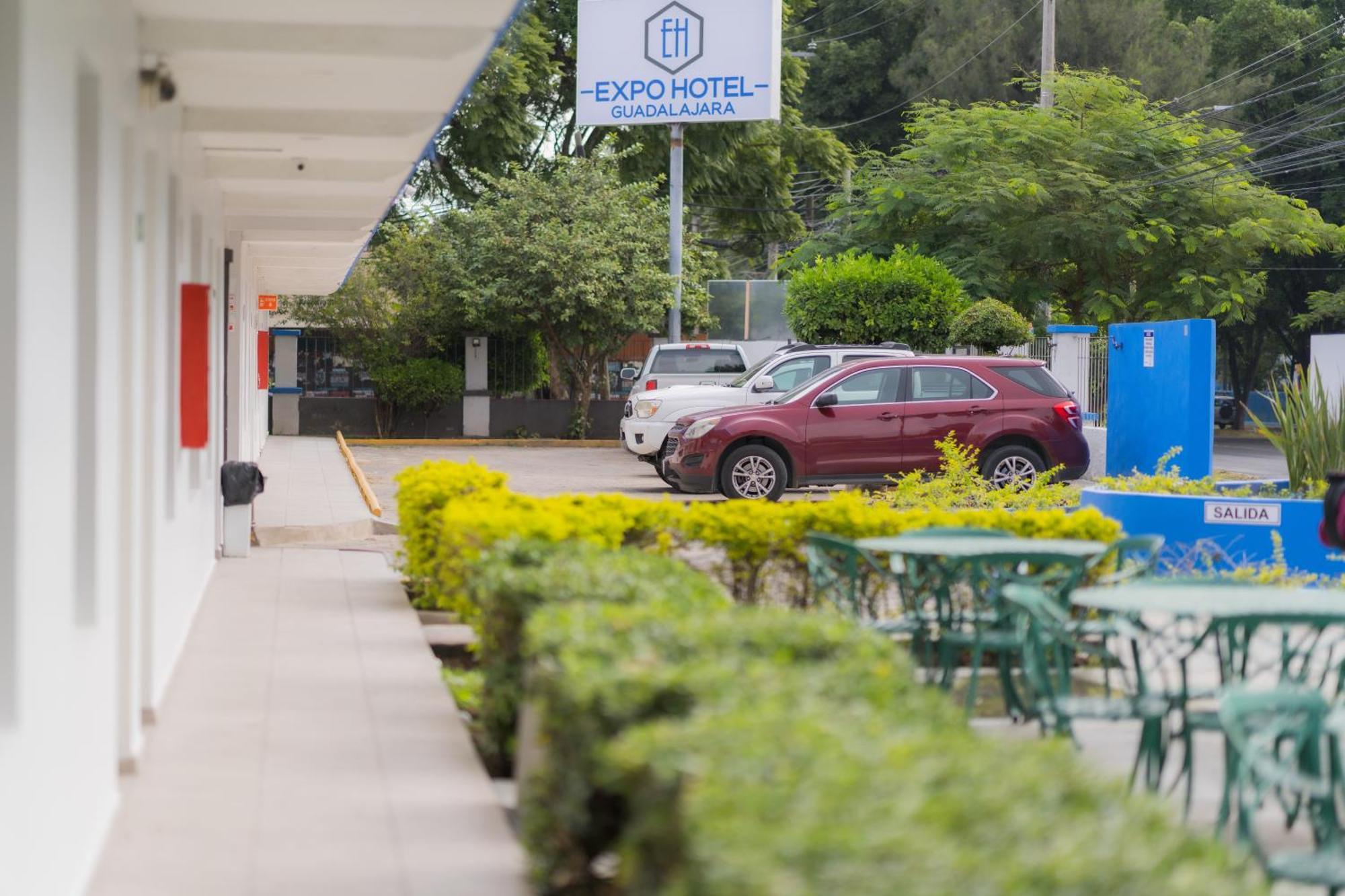 Expo Hotel Guadalajara - Zona Expo Frente Al Centro De Convenciones מראה חיצוני תמונה