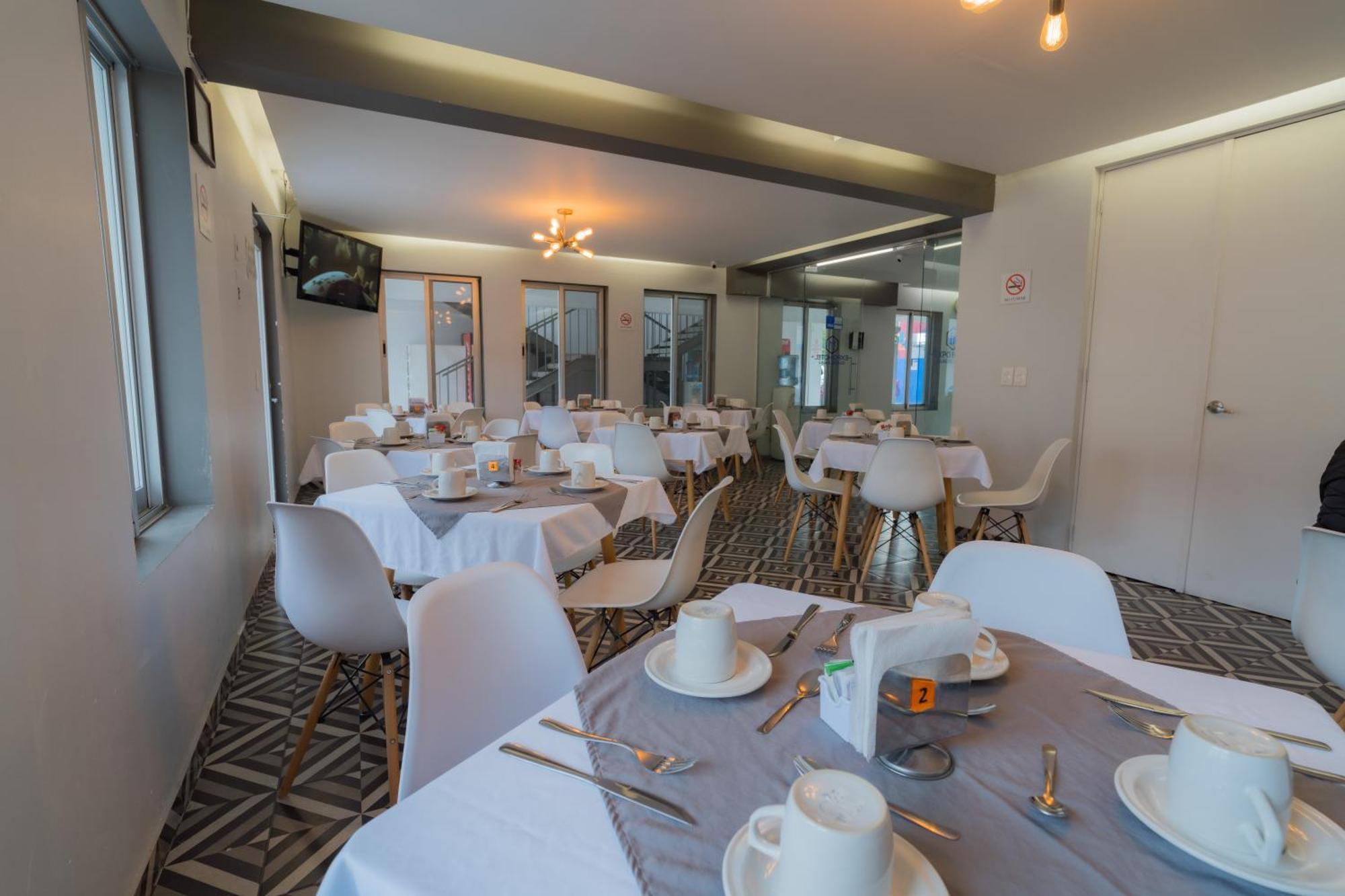 Expo Hotel Guadalajara - Zona Expo Frente Al Centro De Convenciones מראה חיצוני תמונה