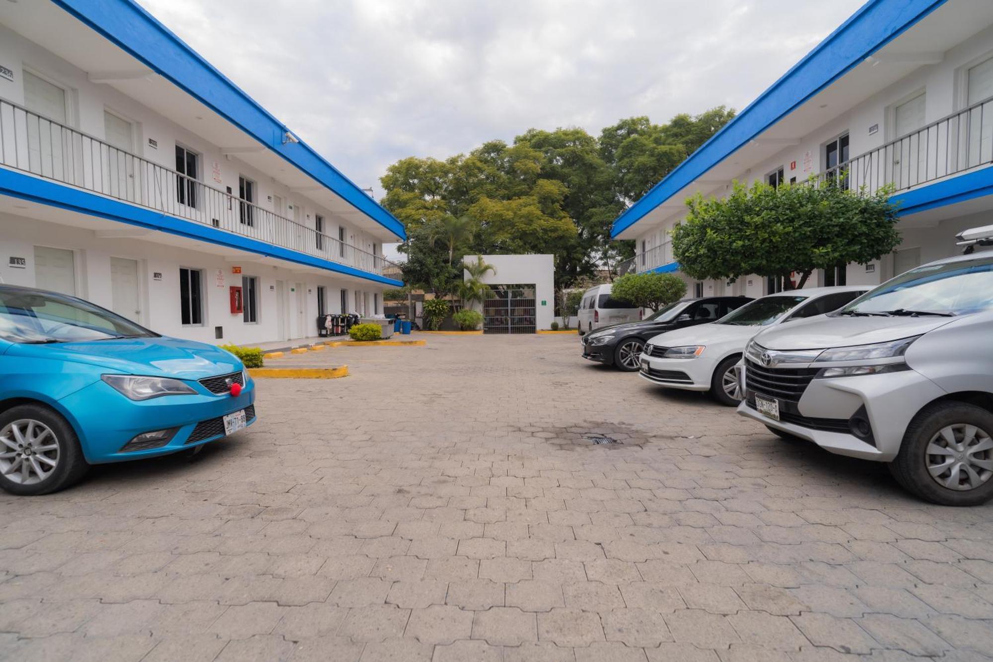 Expo Hotel Guadalajara - Zona Expo Frente Al Centro De Convenciones מראה חיצוני תמונה