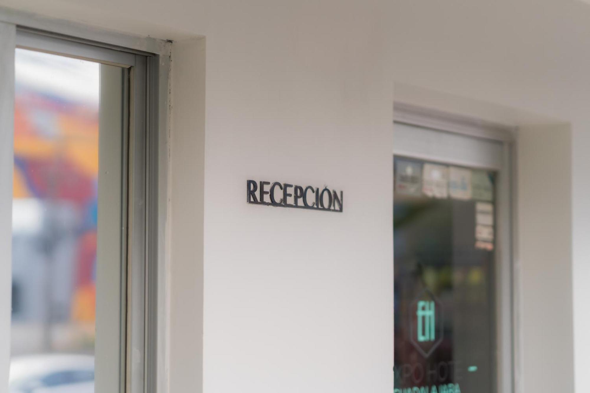Expo Hotel Guadalajara - Zona Expo Frente Al Centro De Convenciones מראה חיצוני תמונה